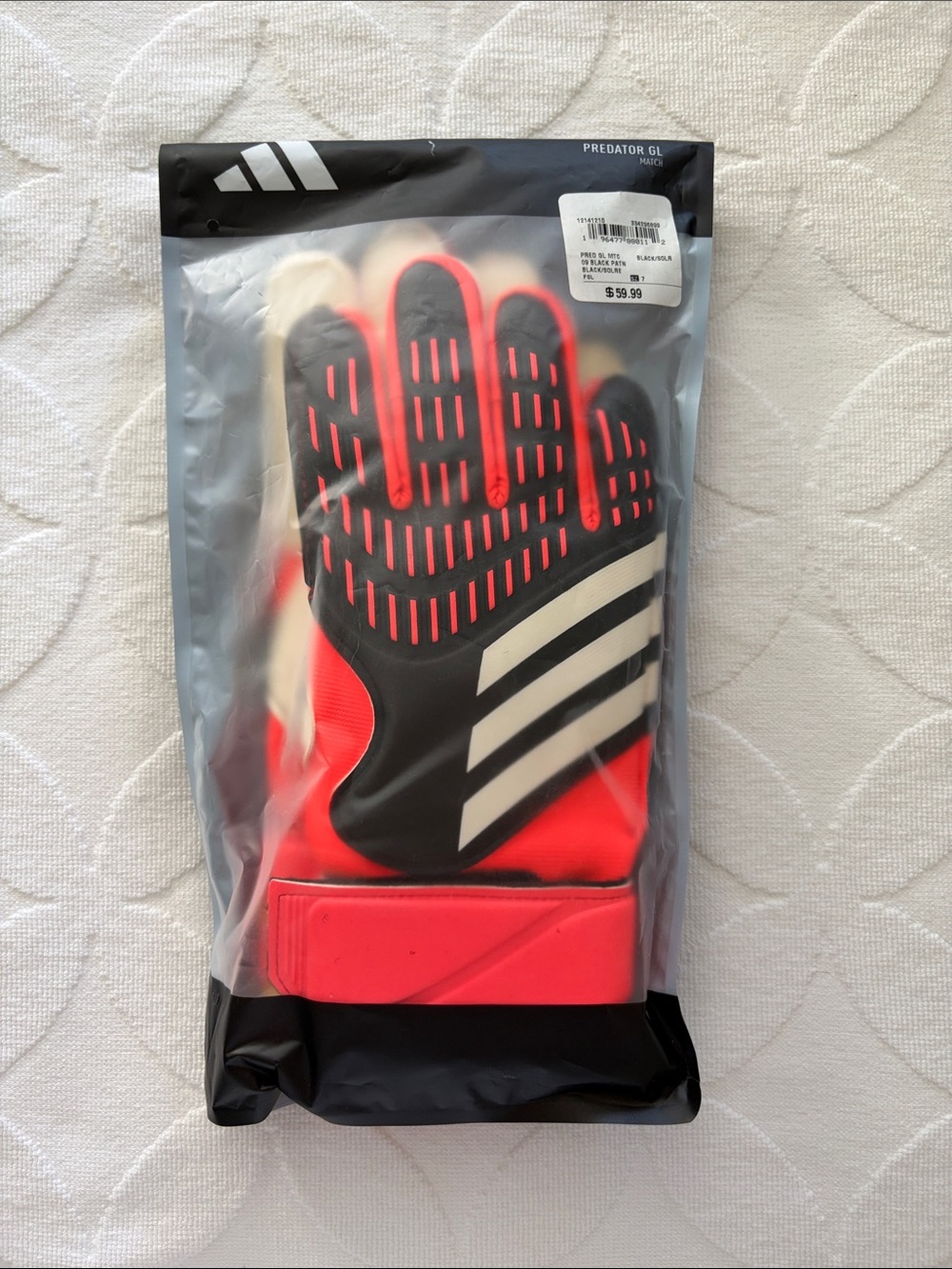 adidas Predator soccer goalie gloves, size 7